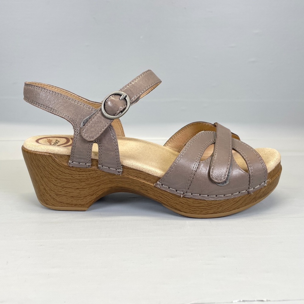 Dansko Season Sandals Womens Size 37 US 6.5 Taupe Leather Strappy Comfort Shoes